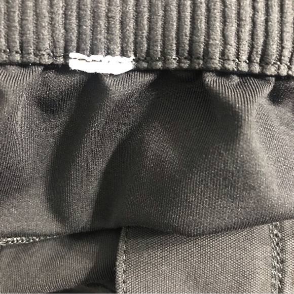 Lululemon pants size 32 - Picture 16 of 16